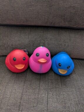 Squeeezy Tie-dye & Color squishy Ducks